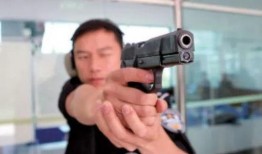 正义警察爆料视频播放